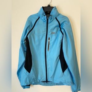 Lightweight water resistant running jacket. Gorgeous sky blue color w/ black